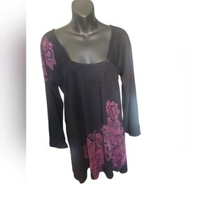Elegant Black and Purple Women's Top